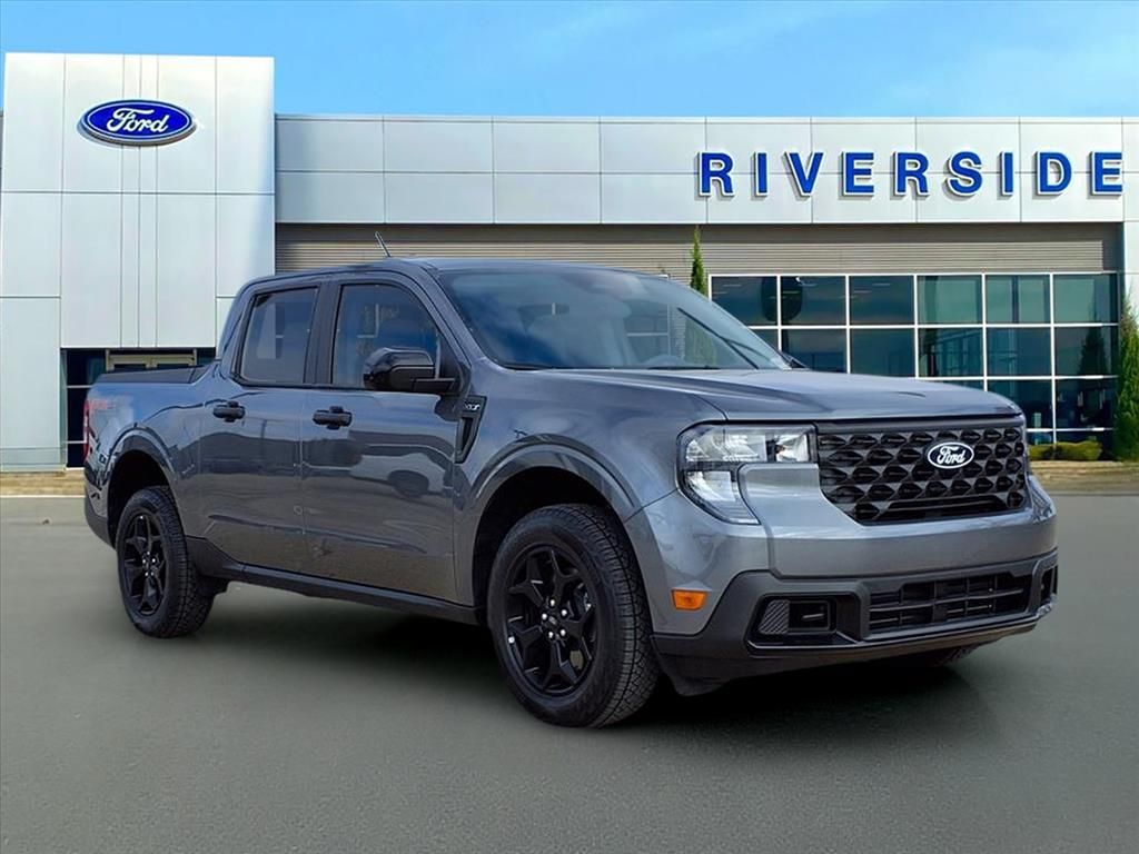 2025 Ford Maverick XLT's photo