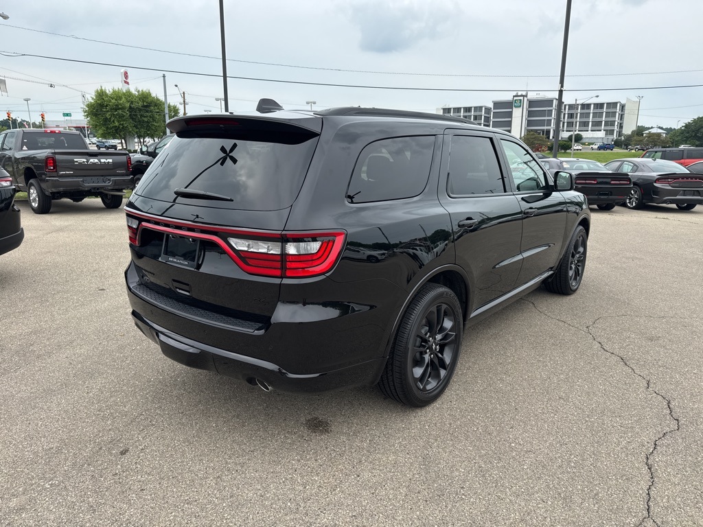 2025 Dodge Durango R/T Plus photo 8