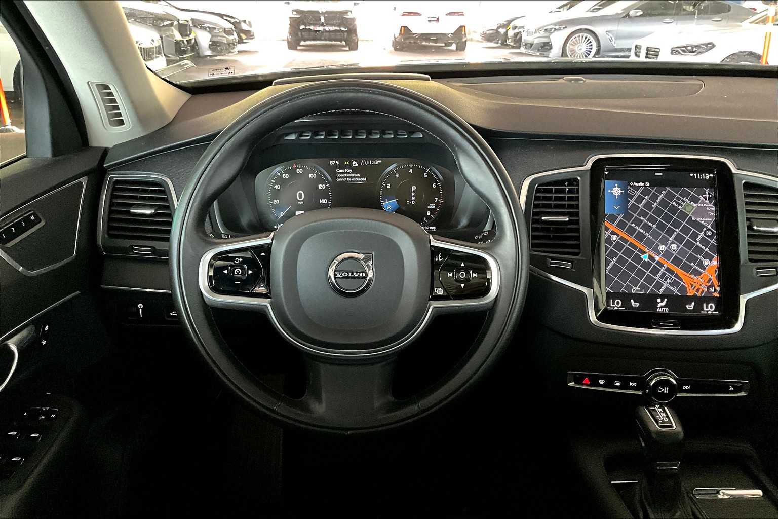 2020 Volvo XC90 Momentum photo 5