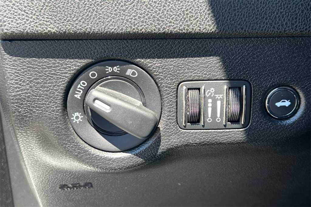 2022 Dodge Charger SXT photo 29