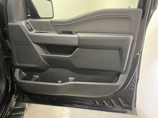 2025 Ford F-150 XLT photo 14