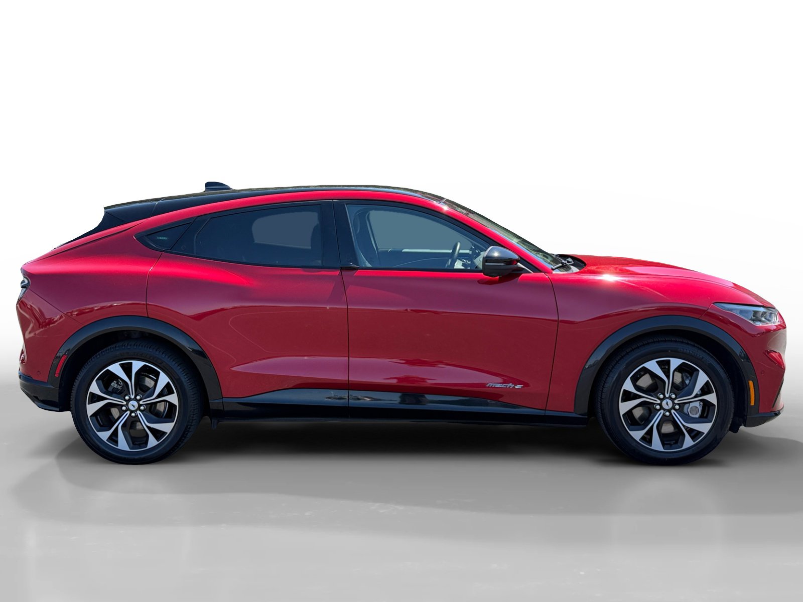 2022 Ford Mustang Mach-E Premium photo 6