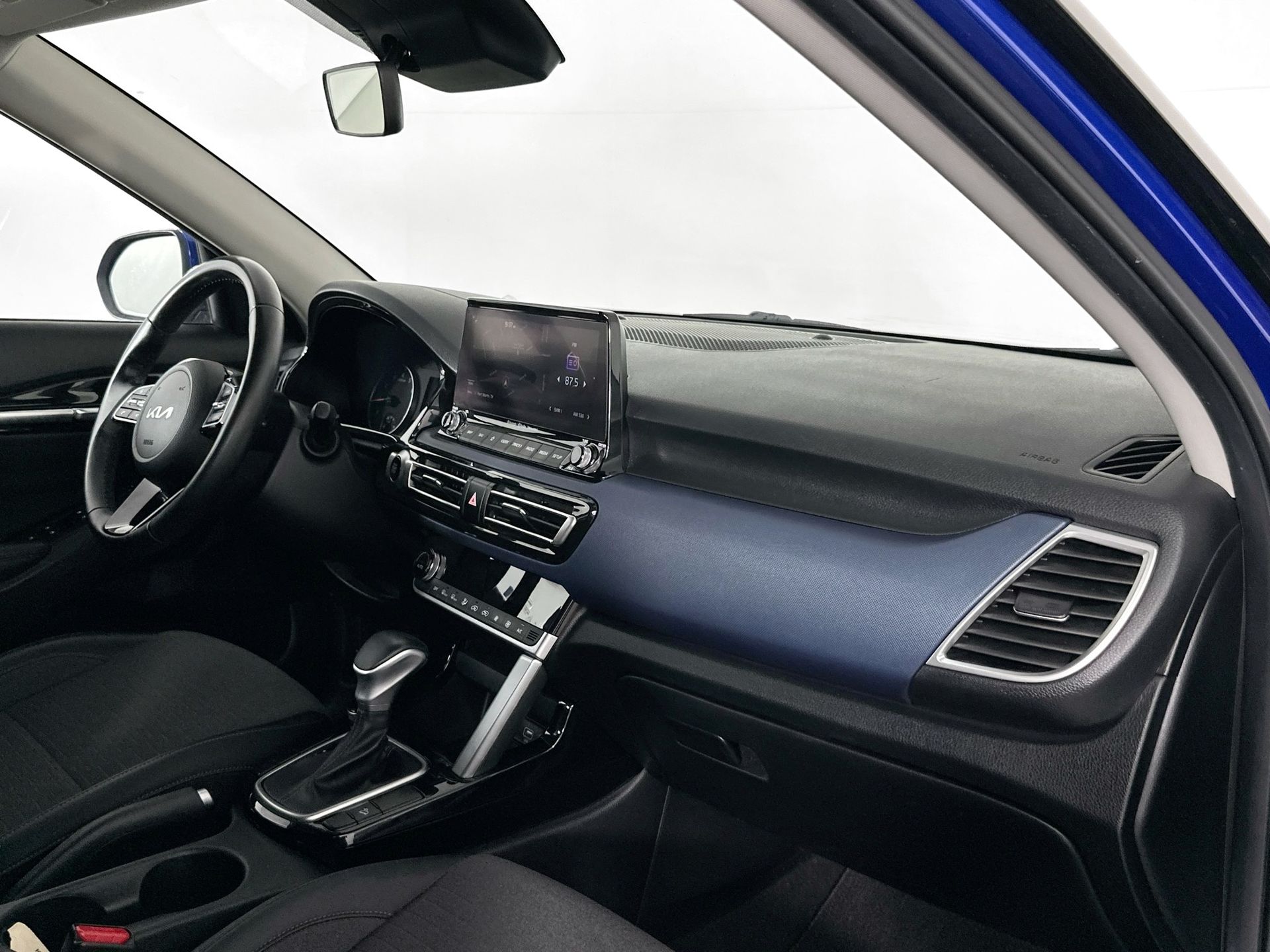 2022 Kia Seltos S photo 23