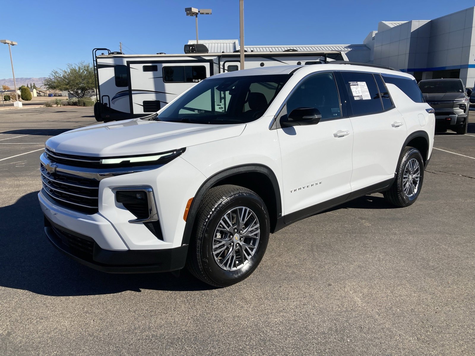 2025 Chevrolet Traverse LT's photo