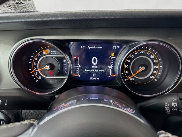 2023 Jeep Wrangler Sahara photo 12