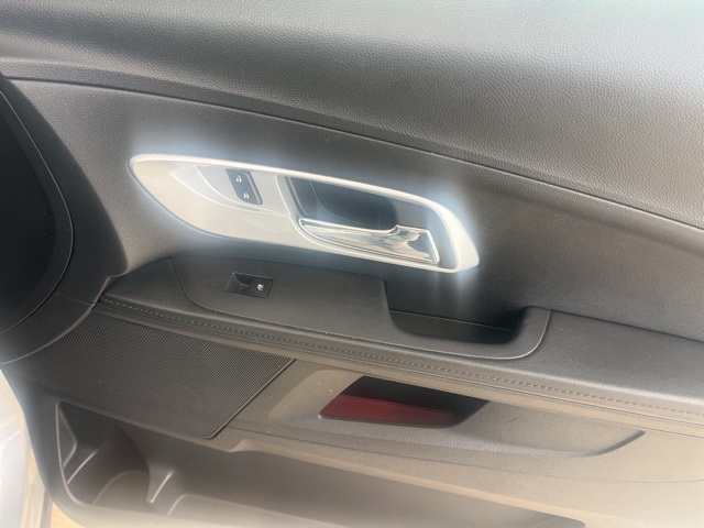 2016 Chevrolet Equinox LS photo 21