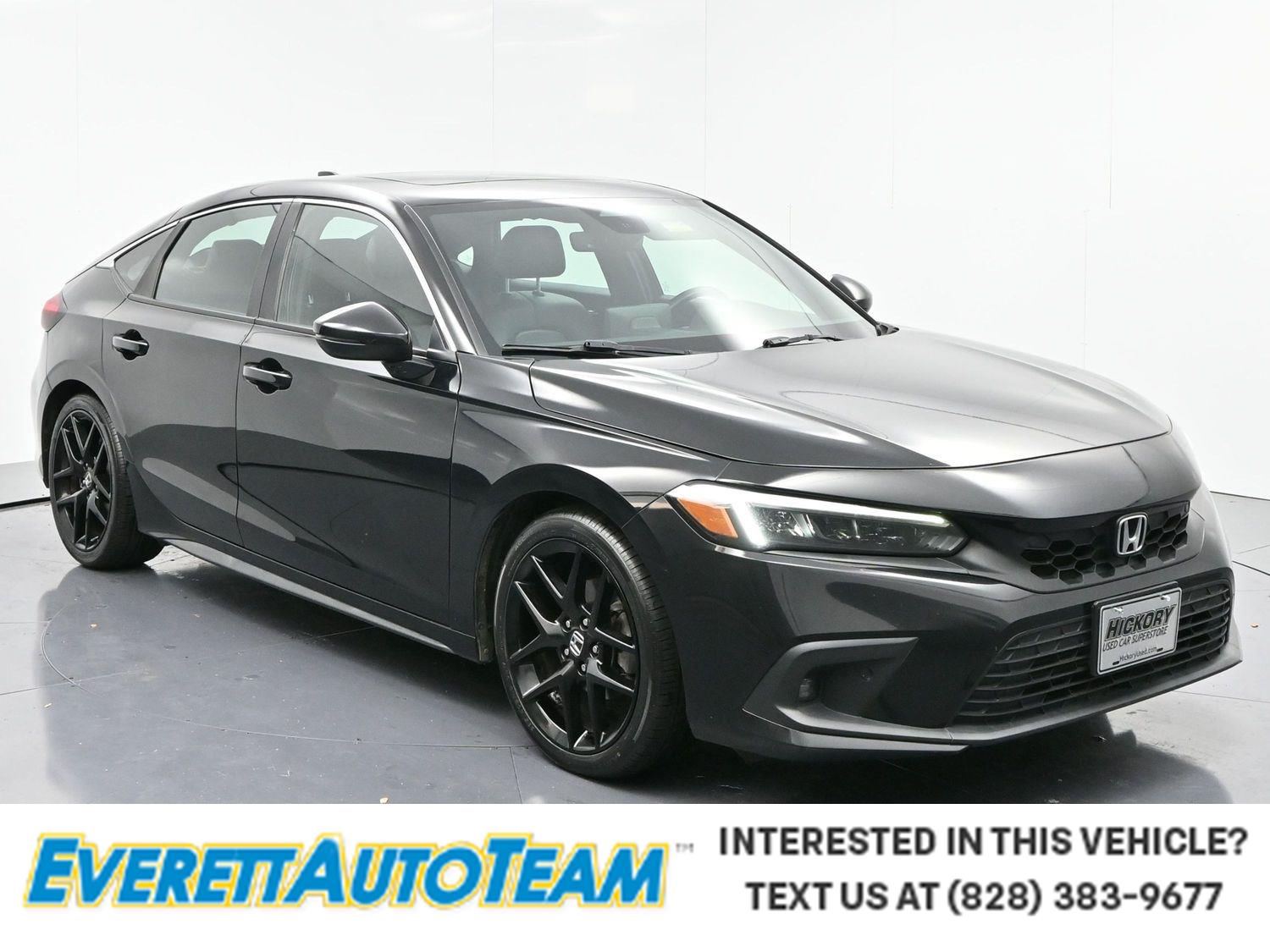 2022 Honda Civic Hatchback Sport Touring's photo