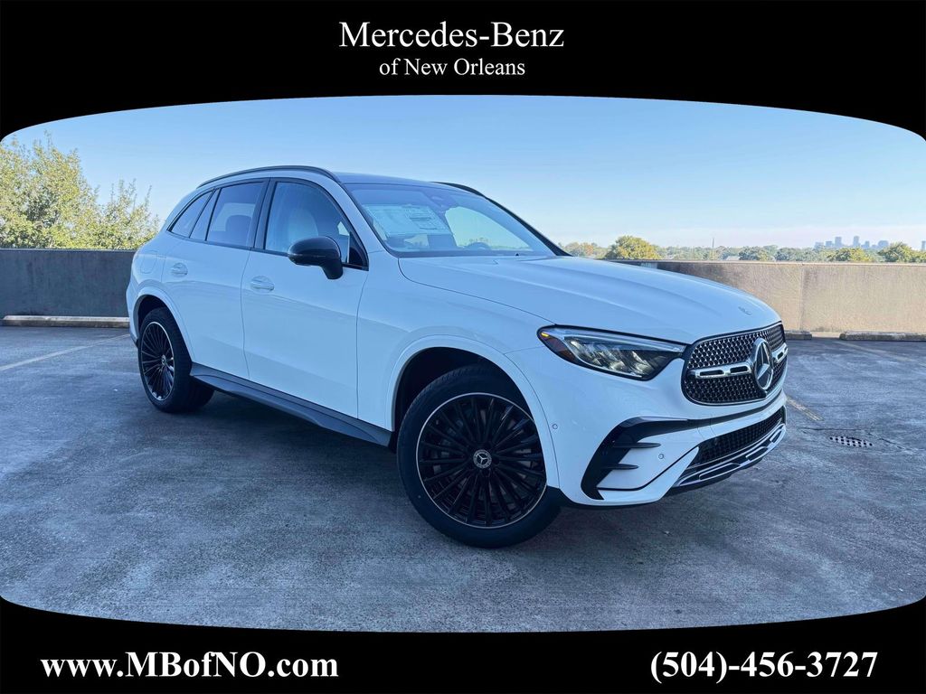2026 Mercedes-Benz GLC Base's photo
