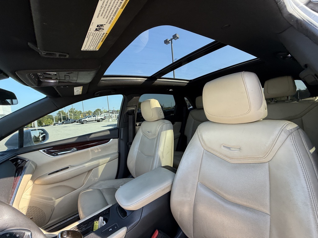 2017 Cadillac XT5 Luxury photo 11