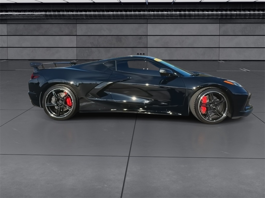 2020 Chevrolet Corvette Stingray photo 2