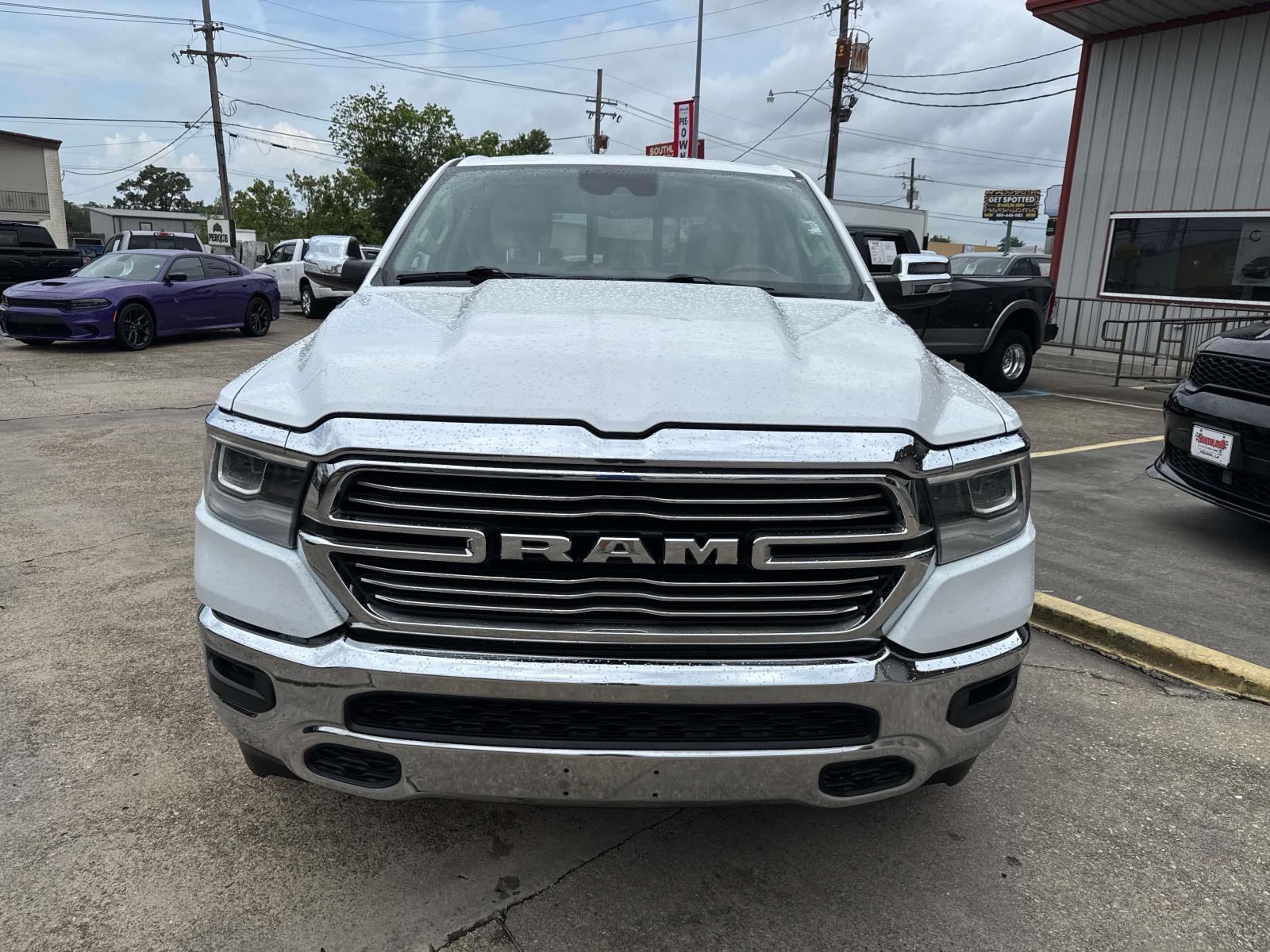 2022 Ram 1500 Laramie photo 2