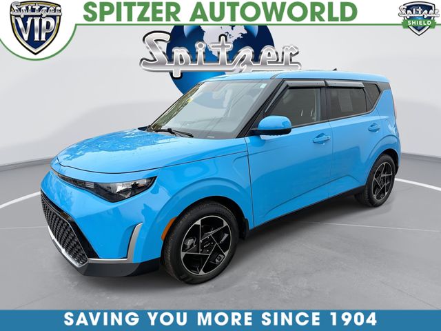 2023 Kia Soul EX's photo