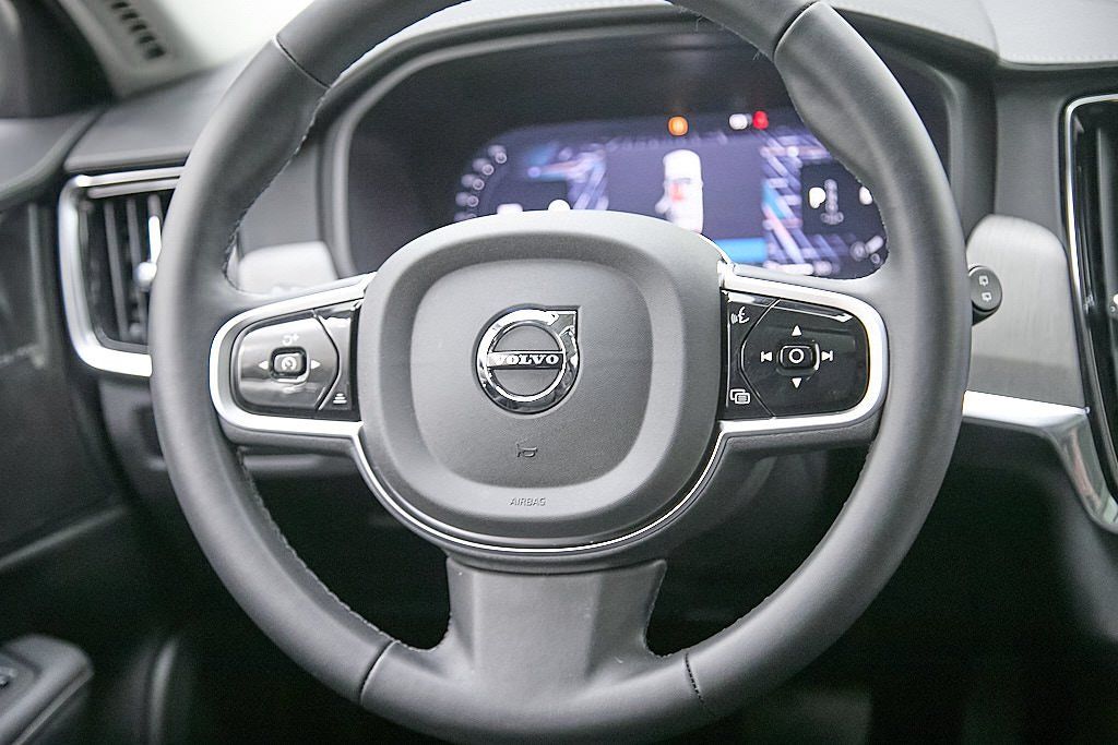 2026 VOLVO V90CC - Image 29