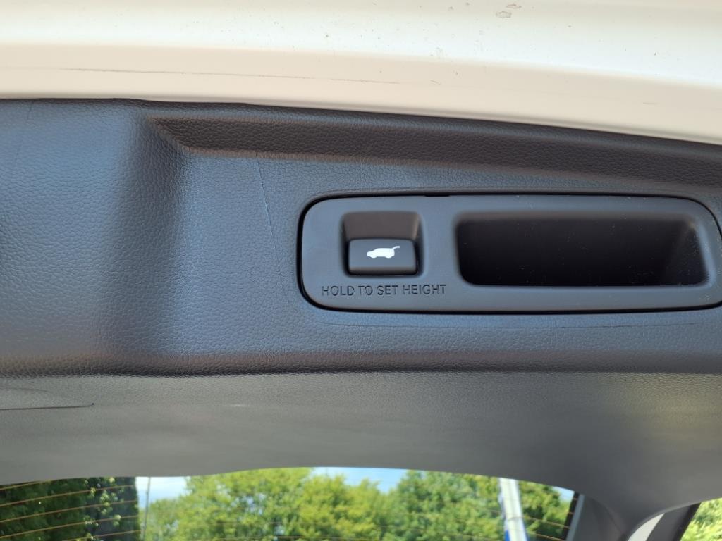 2026 Honda CR-V Hybrid Sport-L photo 3