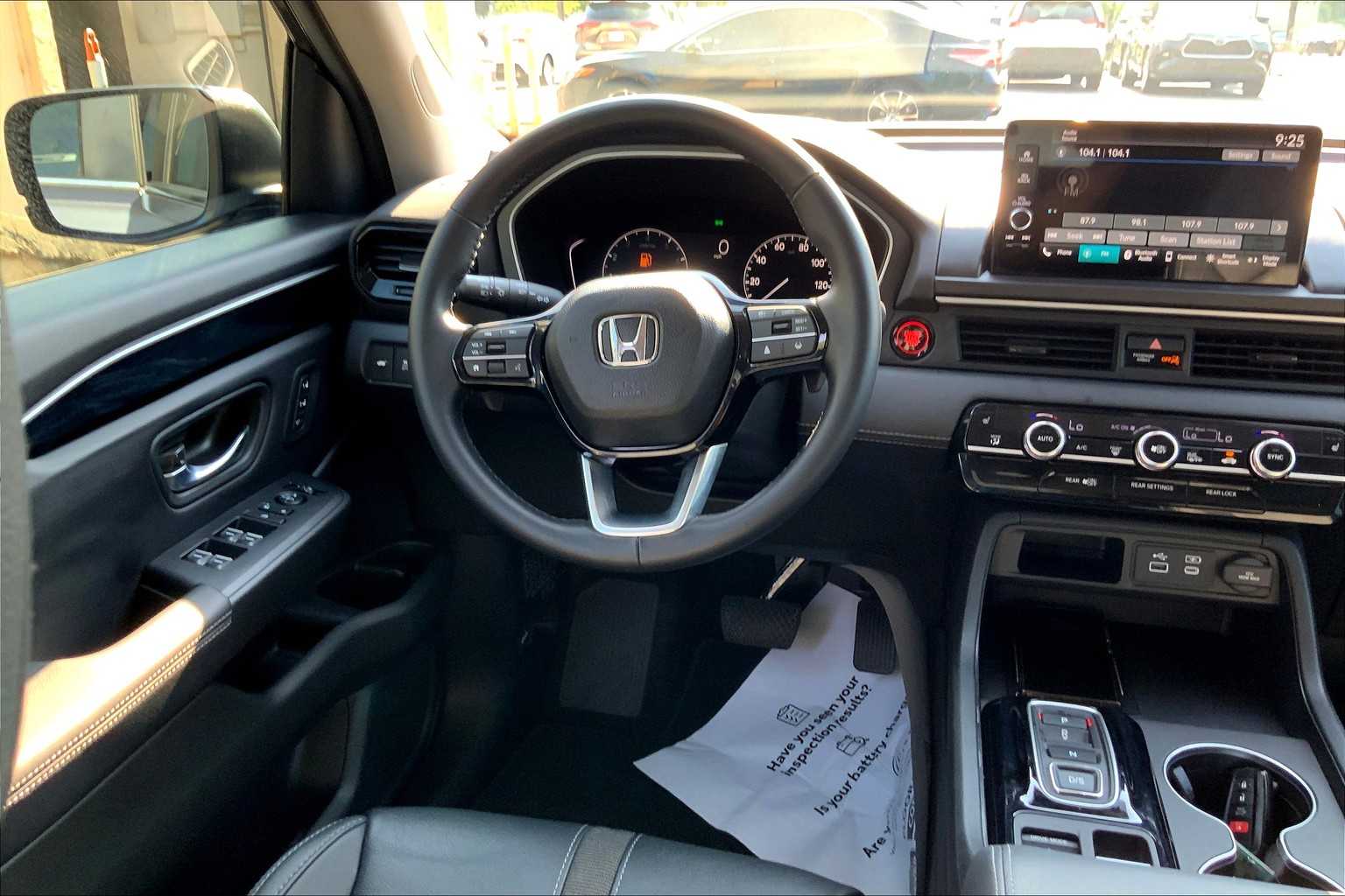 2025 Honda Pilot EX-L photo 3