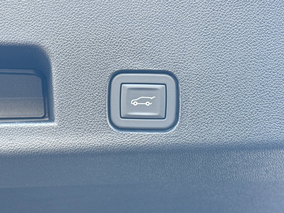 2025 Gmc Acadia Elevation Black Edition photo 32