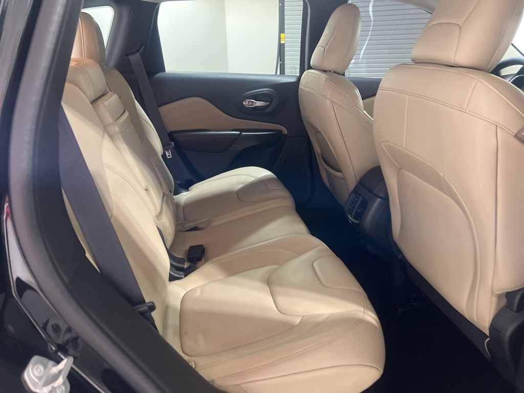 2015 Jeep Cherokee Limited photo 26
