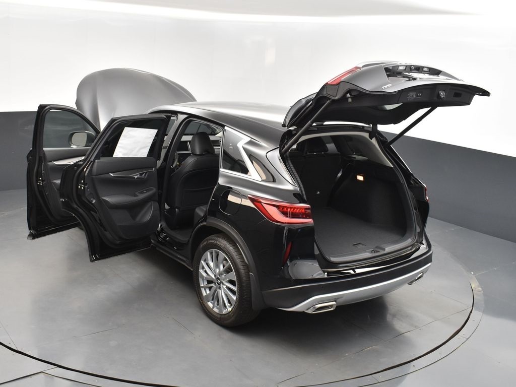 2025 Infiniti QX50 PURE photo 2