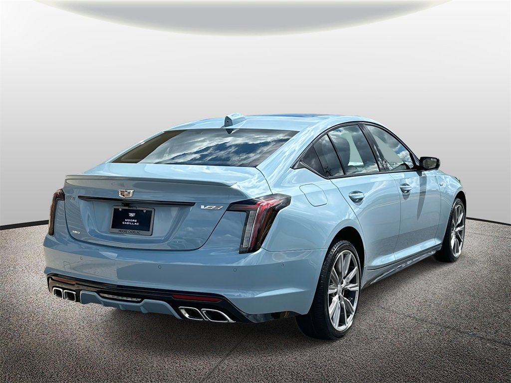 2026 Cadillac CT5 V photo 2