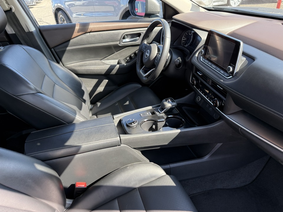 2023 Nissan Rogue SV photo 28