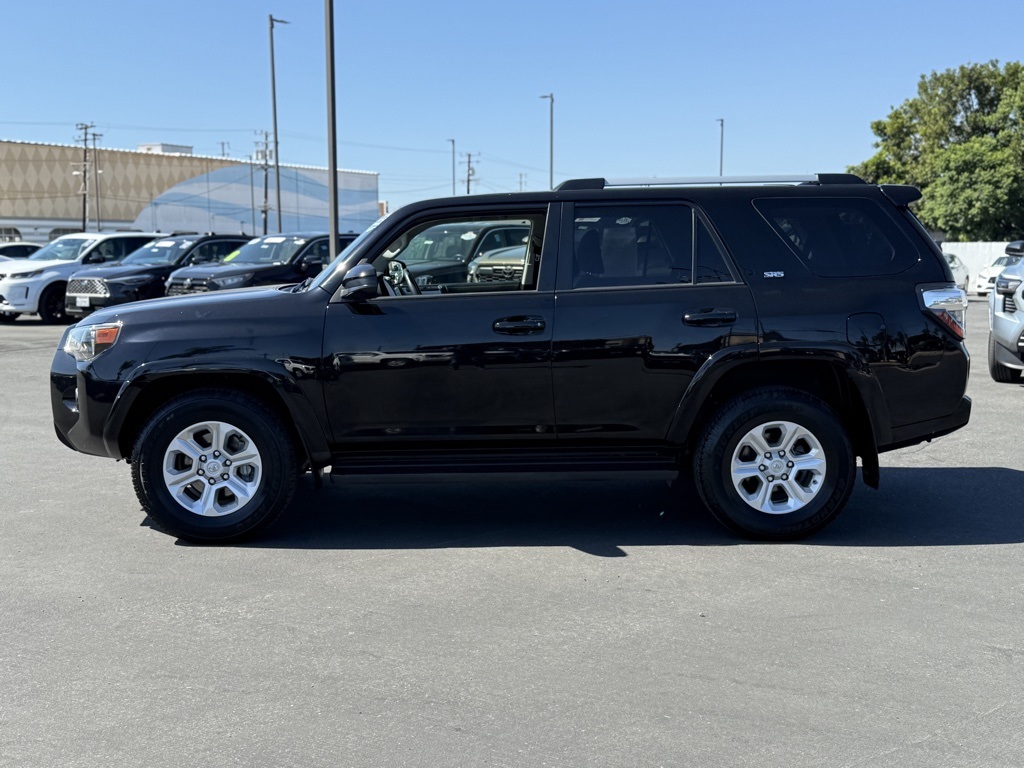 2024 Toyota 4Runner SR5 photo 3