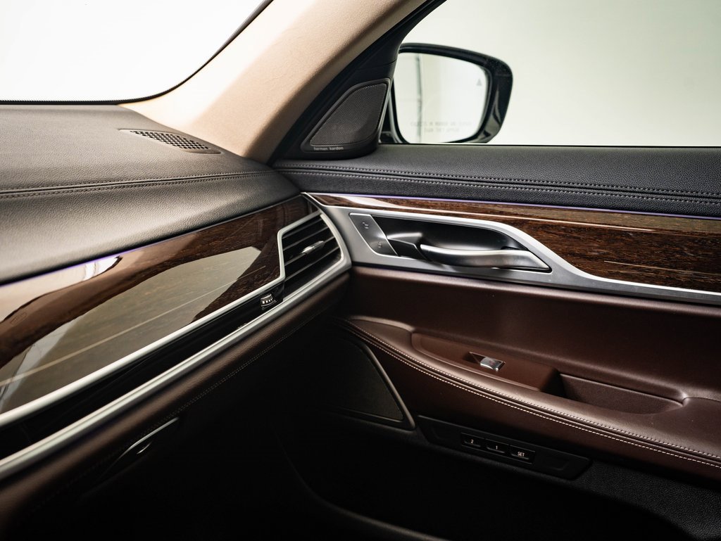 2020 Bmw 740i Sedan photo 27