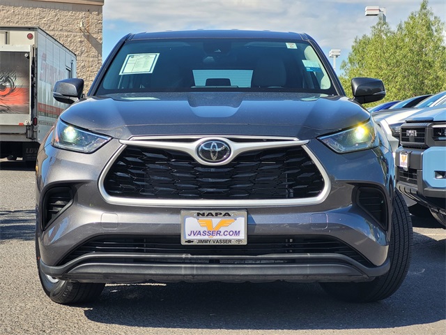 2021 Toyota Highlander L photo 3