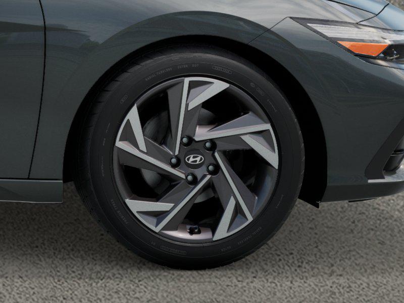 2025 Hyundai Elantra SEL Convenience photo 8