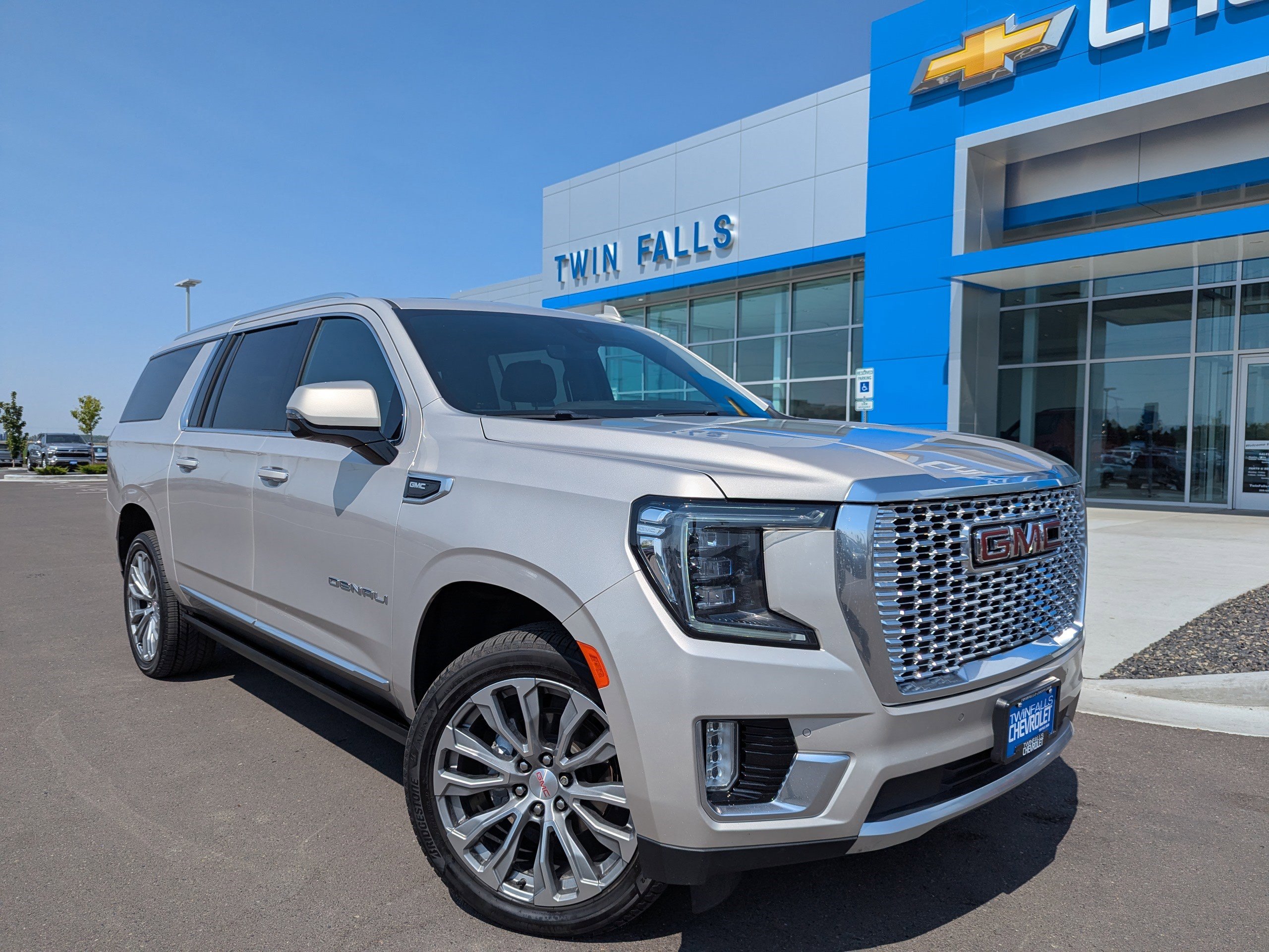 2021 GMC Yukon XL Denali's photo