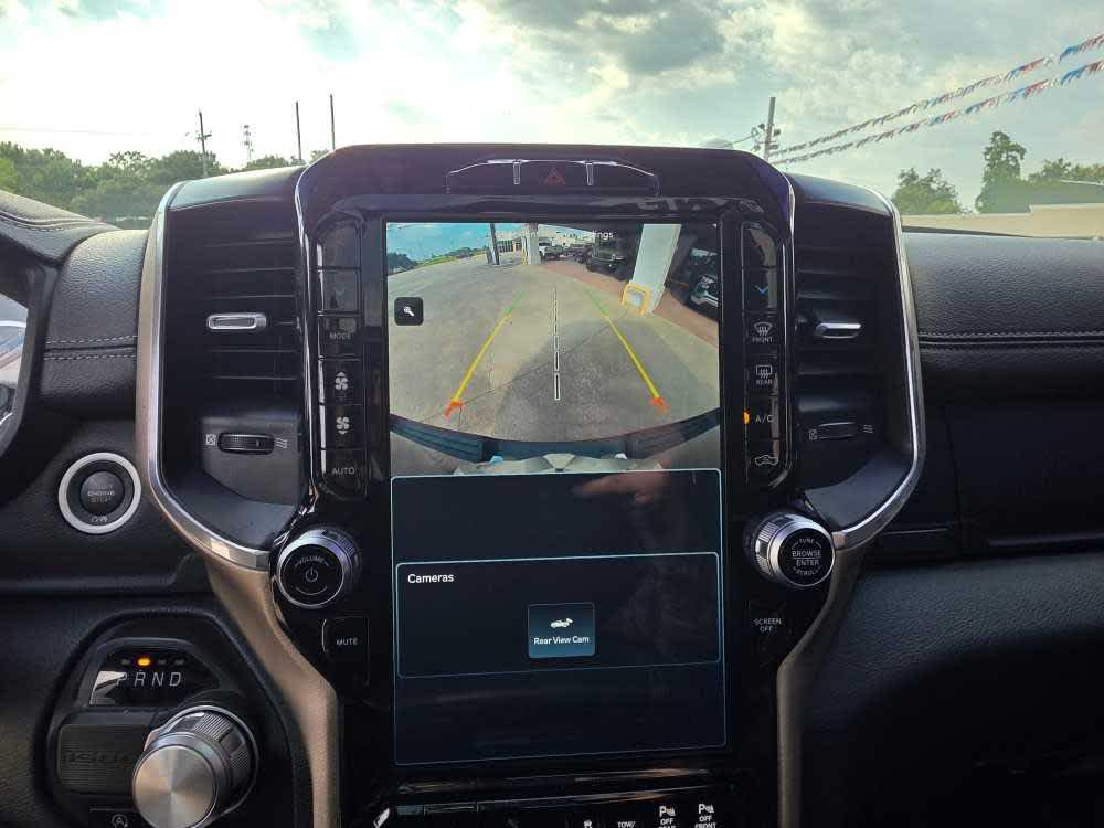 2022 Ram 1500 Laramie photo 15