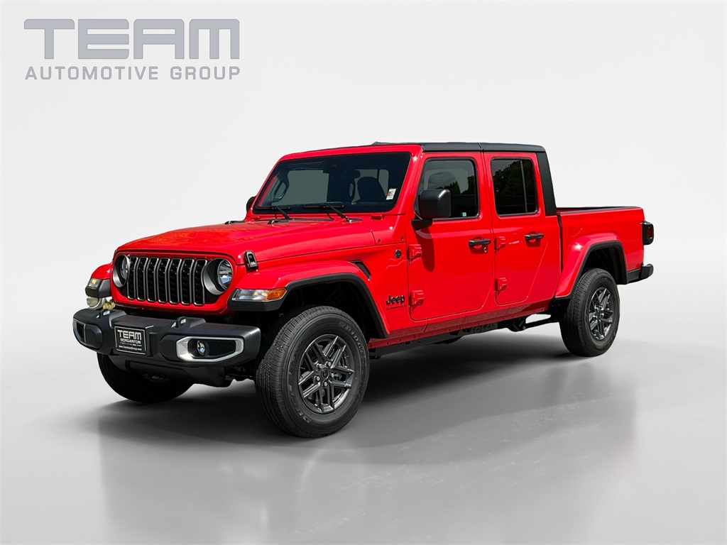 2025 Jeep Gladiator Sport S photo 3