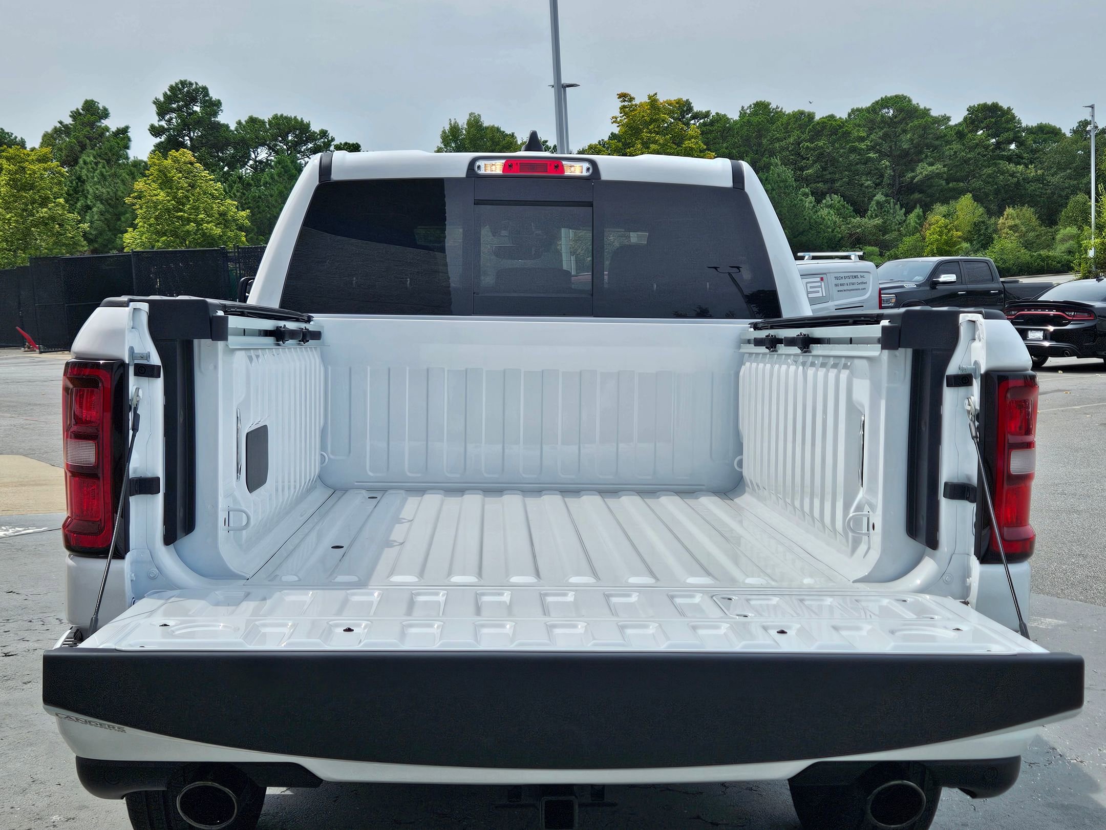 2026 Ram 1500 Laramie photo 24
