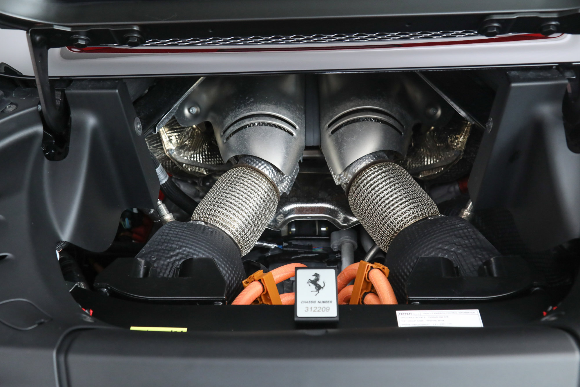 2024 Ferrari 296 GTS photo 34