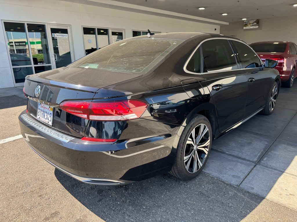 2021 Volkswagen Passat 2.0T SE photo 7