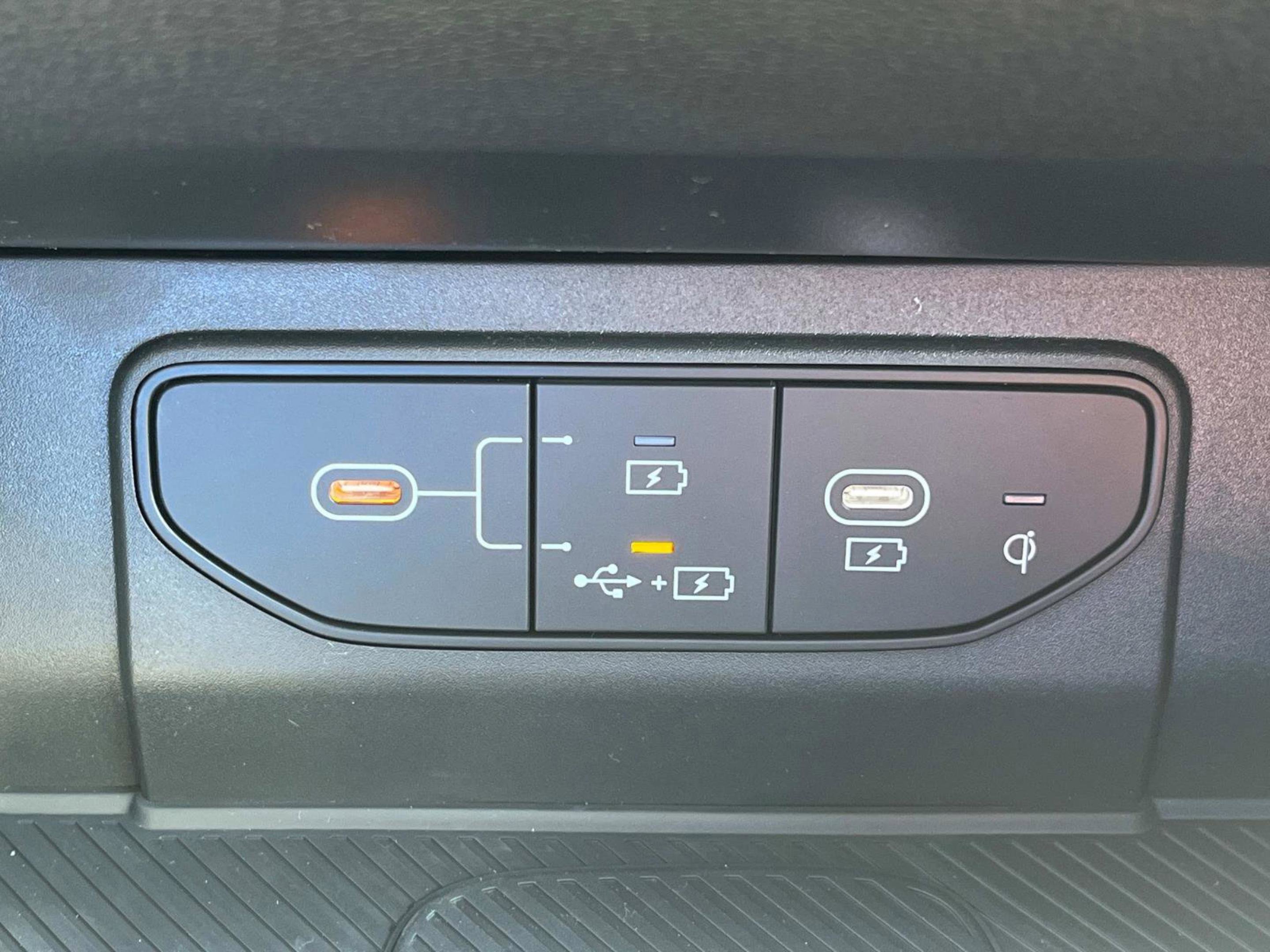 2026 Kia Sportage SX Prestige photo 33
