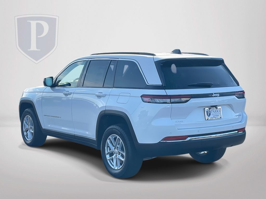 2025 Jeep Grand Cherokee Laredo X photo 2