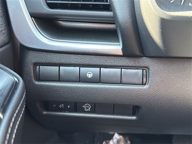 2023 Nissan Rogue SV photo 28