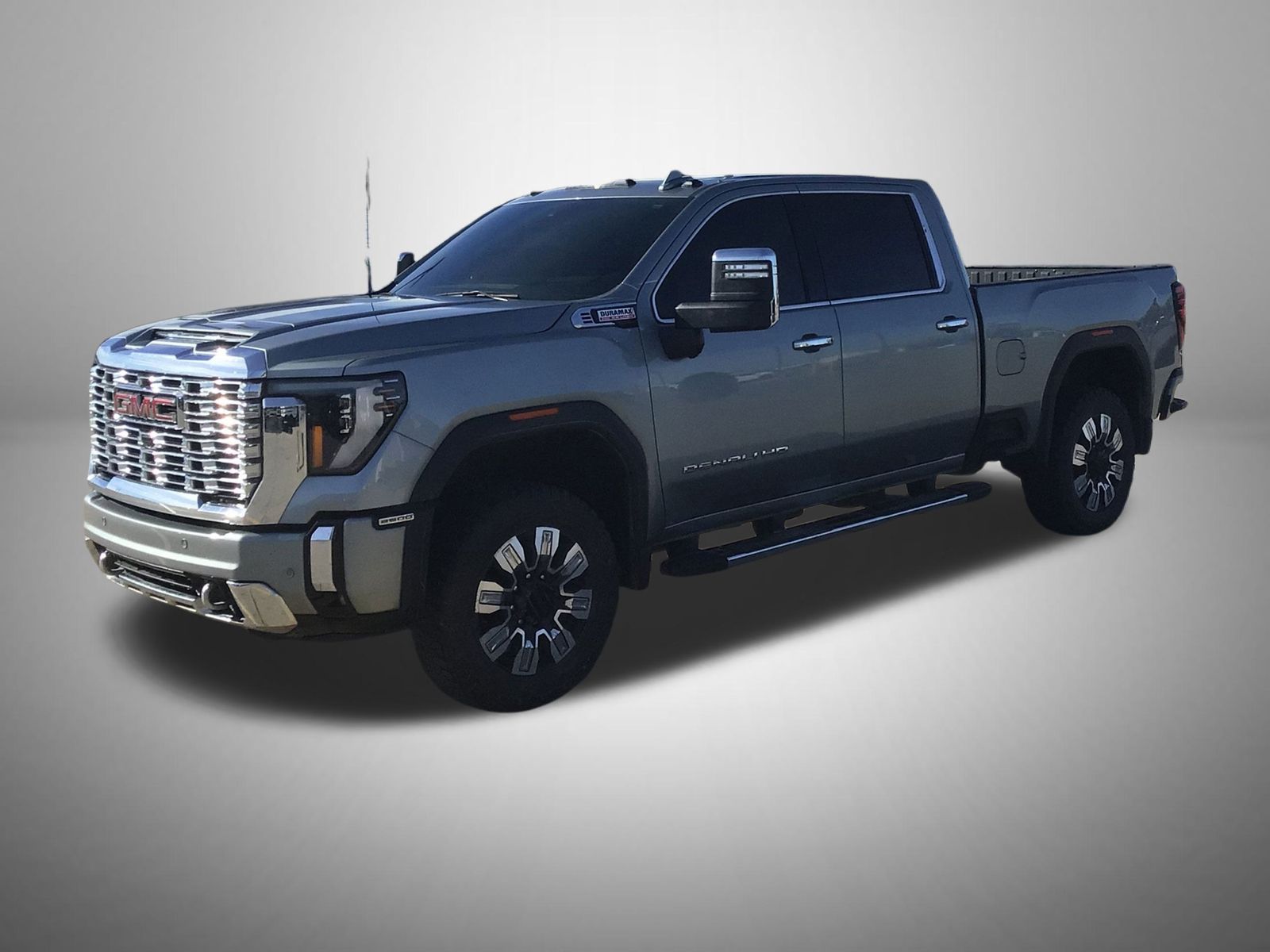 2024 GMC Sierra 2500HD Denali's photo