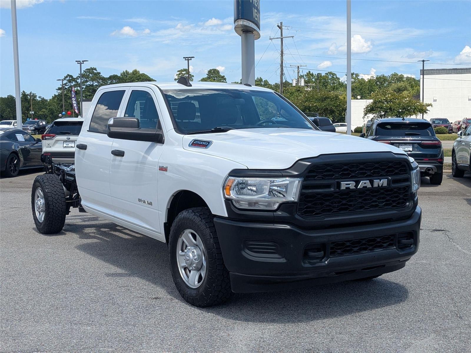 2022 Ram 2500 Tradesman photo 3