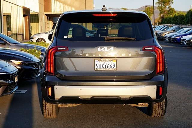 2024 Kia Telluride LX photo 5