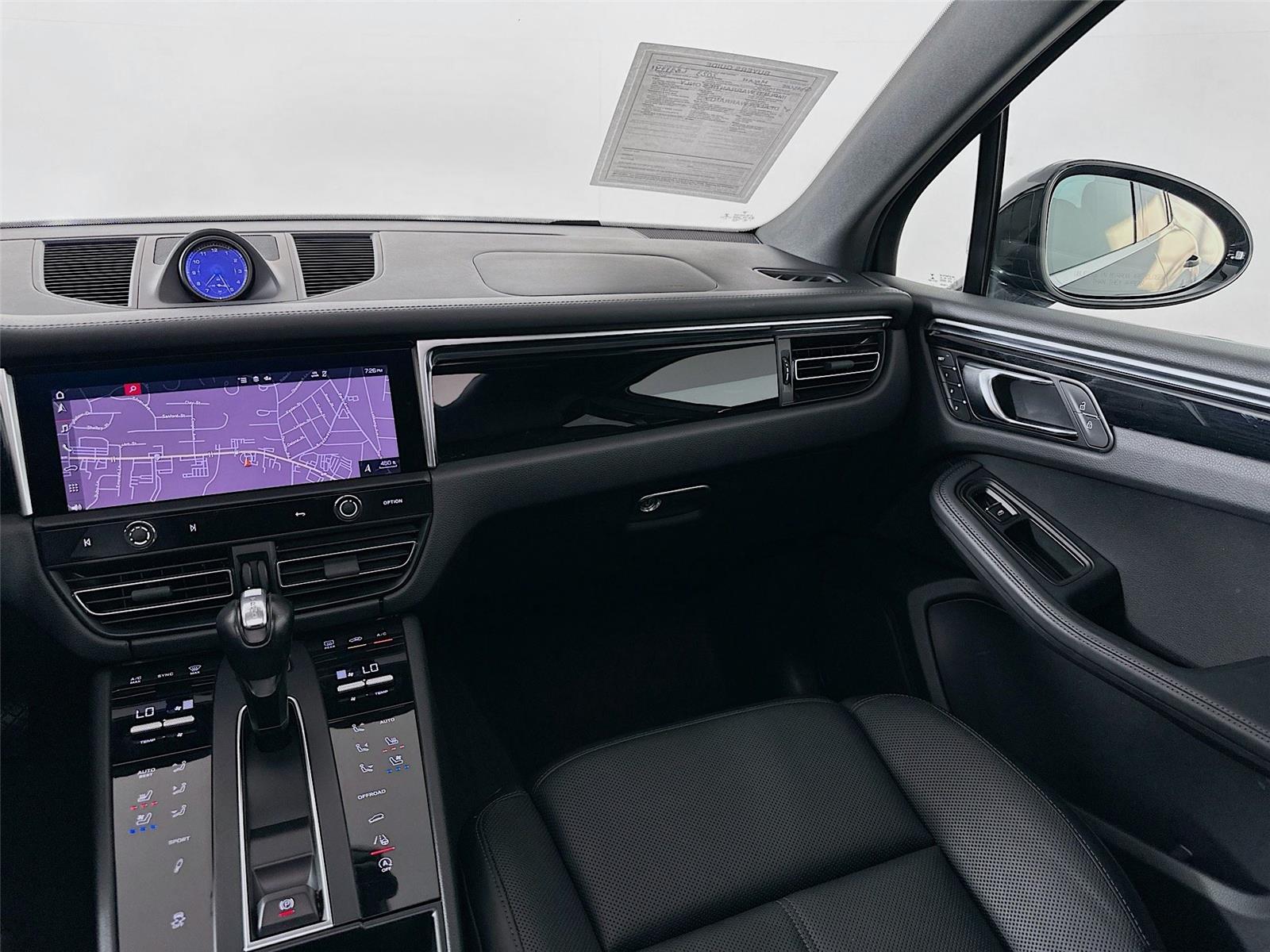2023 Porsche Macan S photo 23