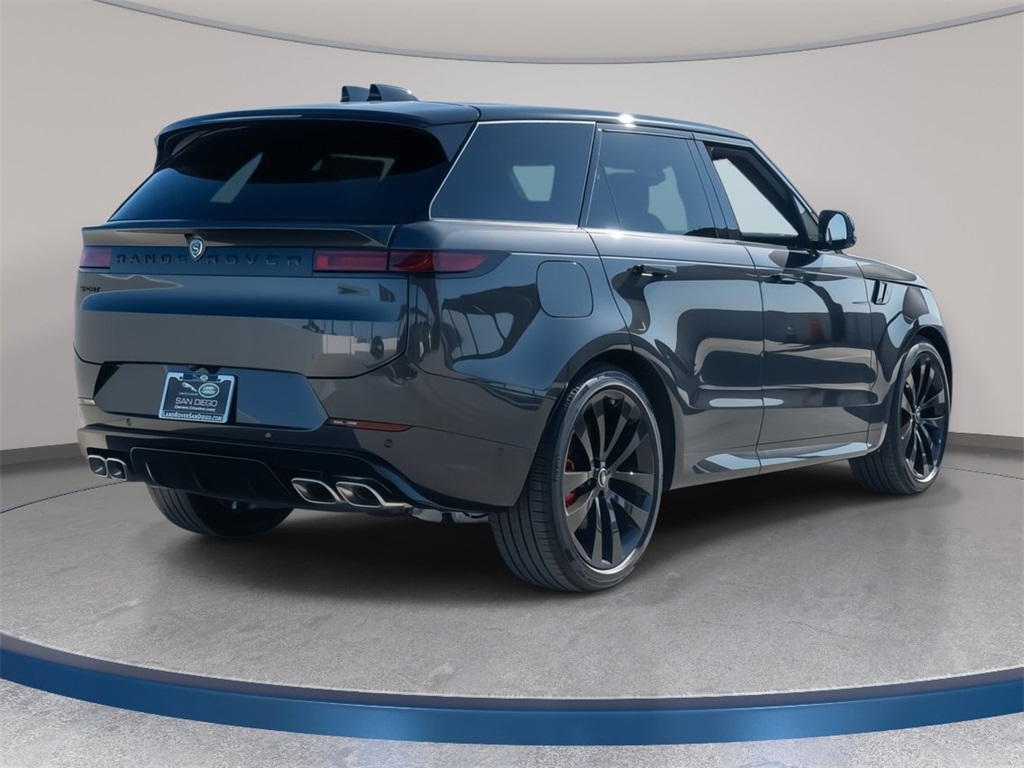 2025 Land Rover Range Rover Sport SE photo 4