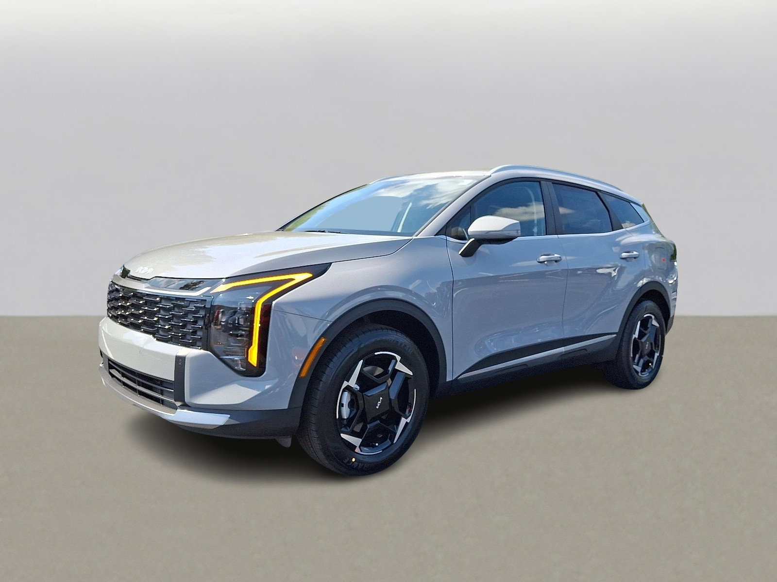 2026 Kia Sportage Hybrid EX photo 2