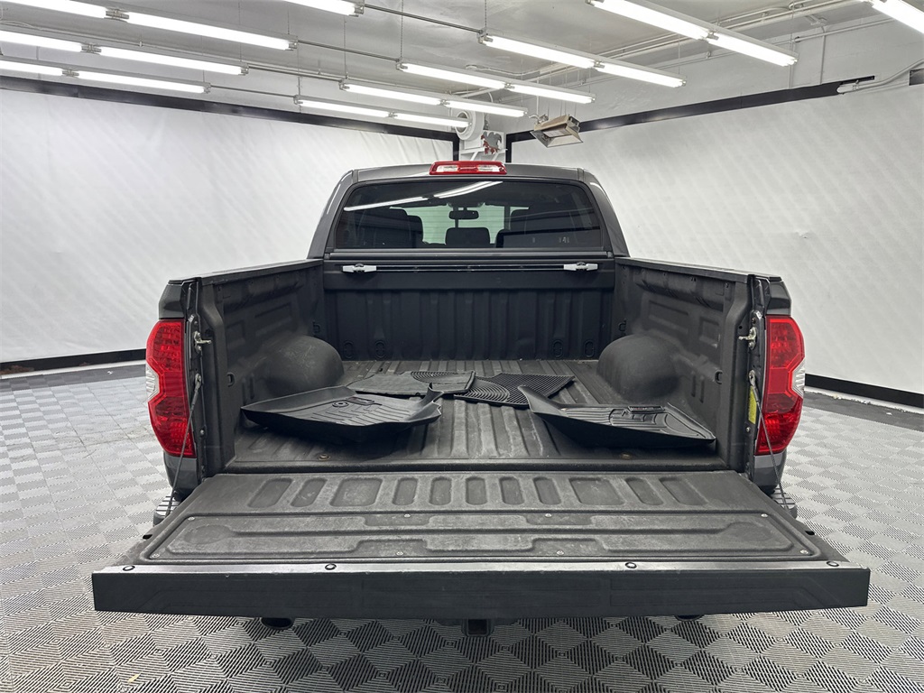 2014 Toyota Tundra Platinum CrewMax photo 20