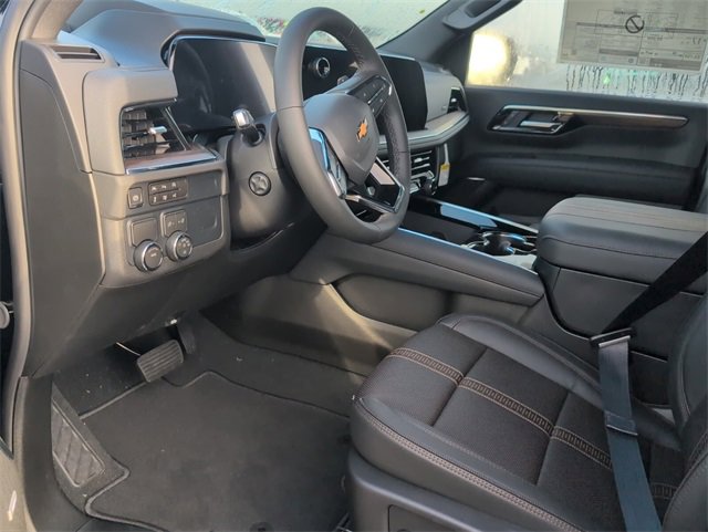 2025 Chevrolet Tahoe High Country photo 4