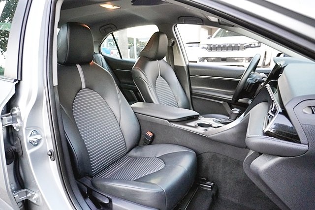 Used 2024 Silver Toyota SE image 11