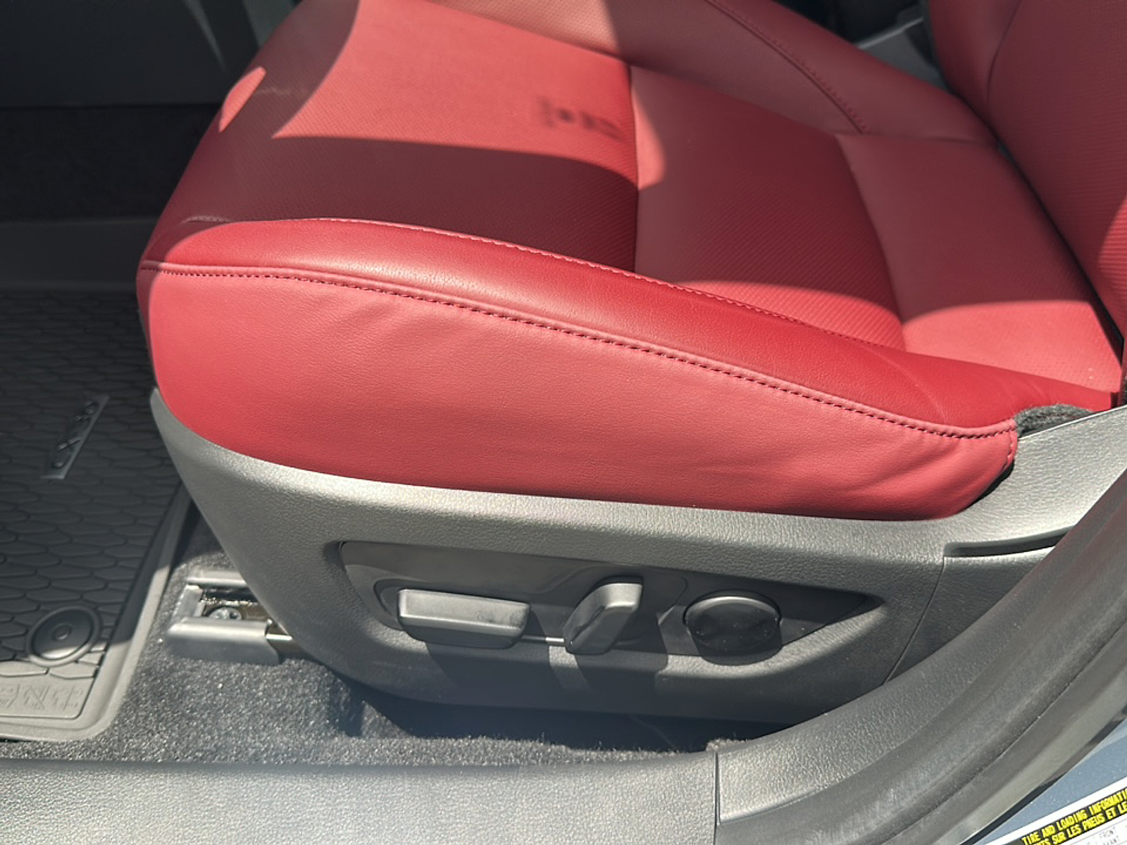 2025 Mazda CX-30 2.5 S Carbon photo 5