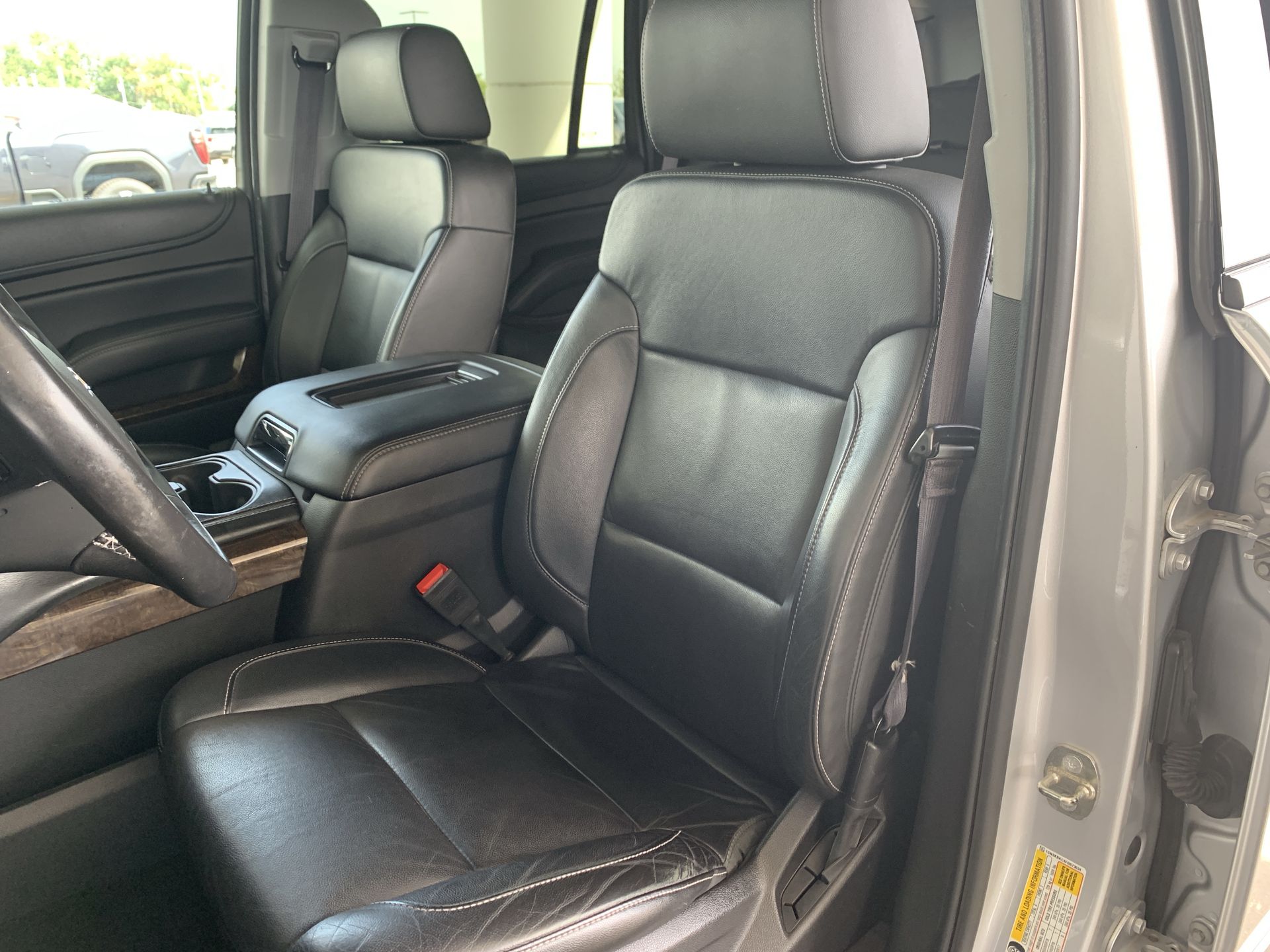 2015 Chevrolet Tahoe LT photo 11