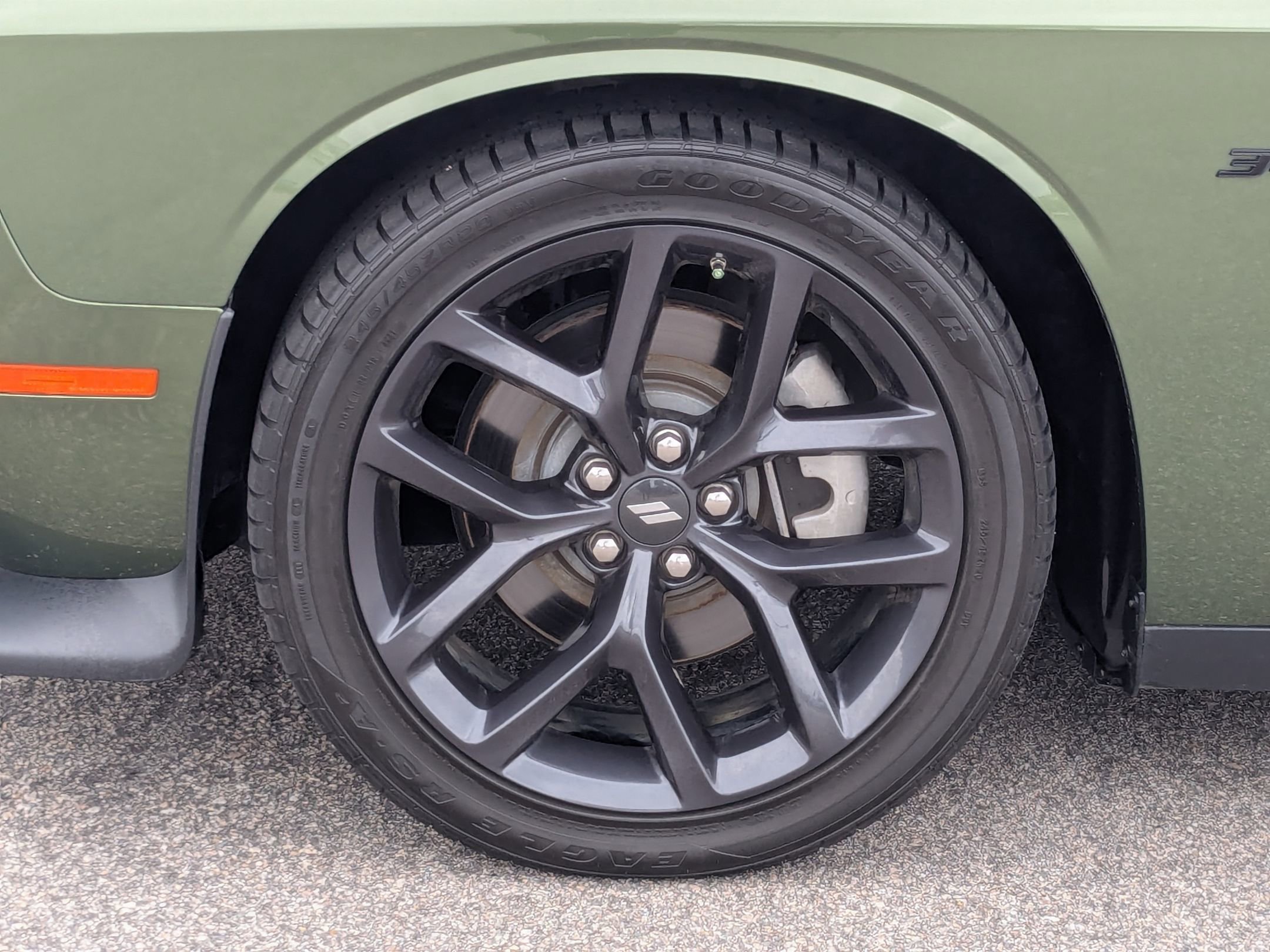 2023 Dodge Challenger R/T photo 3
