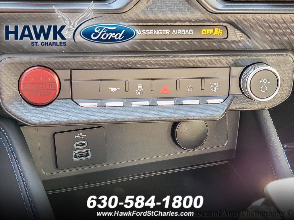 2025 FORD MUSTANG - Image 13